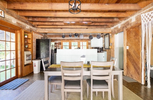 Portland Cabin | Stunning Boho Log Cabin Country Retreat with Pooln