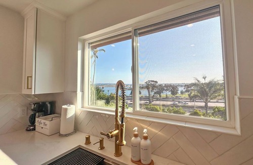 Bay Park House | Stunning Coastal Breeze Retreat - Pool, Spa, Firepit, Ocean Views, Games