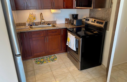 Downtown Honolulu Condo | Stunning ocean, mountain, and city views from Downtown Honolulu. Pet friendly!