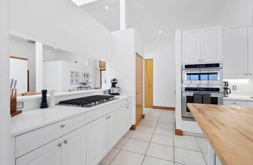 Bayshore Gardens House | Stunning waterfront retreat w panoramic view, spectacular sunsets & Heated pool