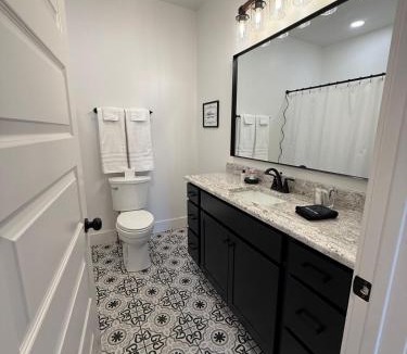 Pilot Mountain Apartment | Summit Soul Apartment in Downtown Pilot Mountain, Historic Building