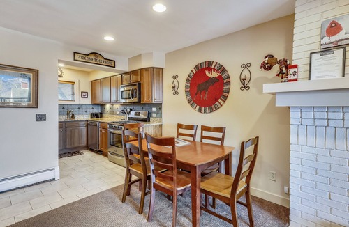 Killington Condo | Sunrise Timberline I7 Quaint 2 bedroom Sunrise Timberline I7 Ski to/from. Pets welcome