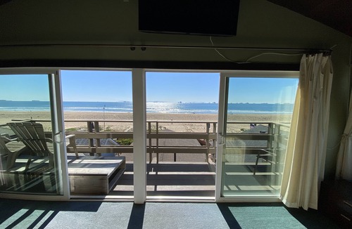Sunset Beach House | Sunset Beach Oceanfront Home
