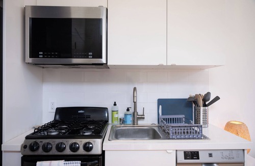Clarkdale Apartment | Superb studio with AC in pleasant Culver City location