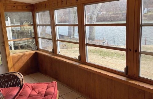 Zanesville House | Take Me To The River!