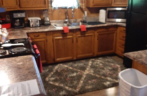 Quaker City Cottage | The country cottage: with gorgeous 5 person hot tub!