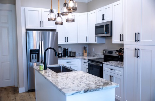 Waterside Village House | The Cozy Pearl - A Waterfront Luxury Vacation Home