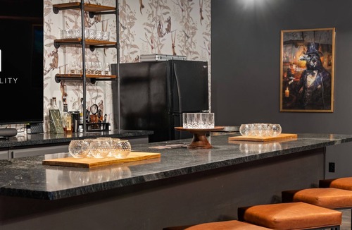 Logan House | The Distillery + Golf Simulator l Hot Tub