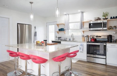 Ontario House | The Fresh on 4th, a beautifully remodeled home in Ontario Ohio.