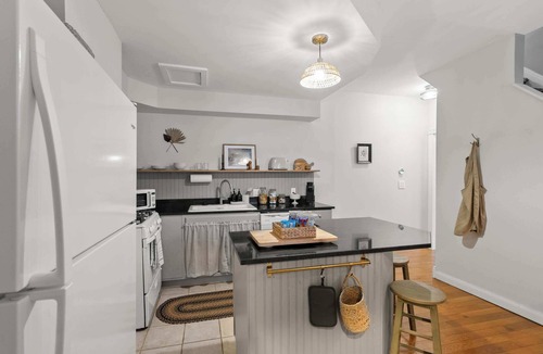Olde Towne East House | The Gustavus House - For 4!