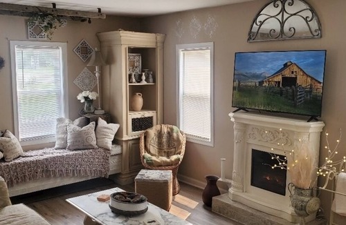 North Canton Other | The Hideaway Boujee Farmhouse lots to do and Love