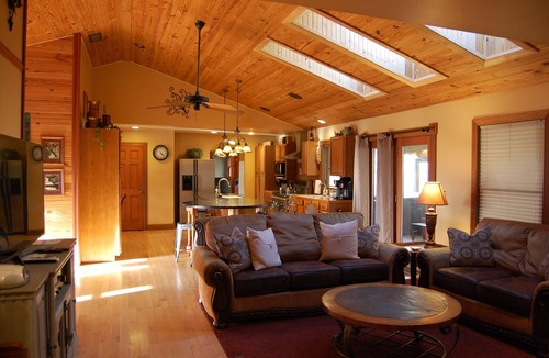 Logan Cabin | The Lodge at Harvest Moon sleeps 16 with five bedrooms and unique private Pub