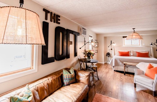 Granville Apartment | the Loft - Designer Hotel Room
