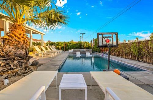 Thousand Palms House | The Palms