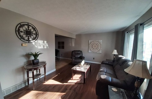 Reynoldsburg House | The Reynoldsburg Retreat
