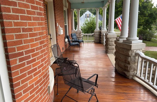 Delphos Apartment | THE VICTORIAN GUESTHOUSE - Room 6