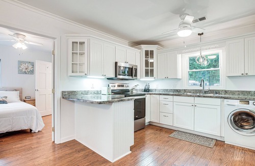 Nashport Cottage | Thornville Home w/Boat Dock: On the Lake!