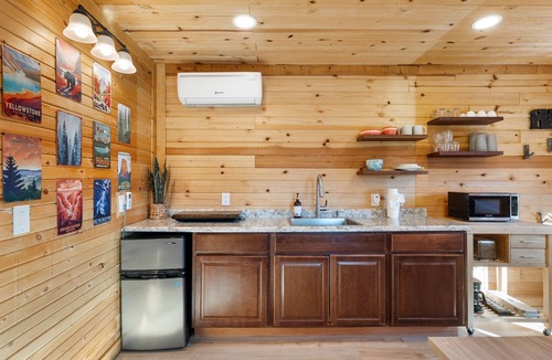 Williams Cabin | Tiny Elk Cabin - 1BR Wilderness Retreat Near Grand Canyon w/Outdoor Fireplace