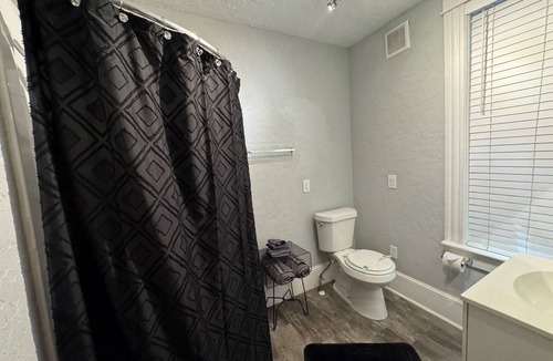 Downtown Orlando Apartment | TINY unit in cottage in the middle of Downtown