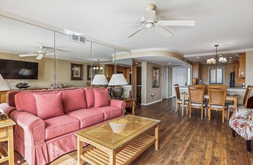 Folly Field Condo | Top Floor Condo. Beautiful Ocean Views. Great Mid-Island Location