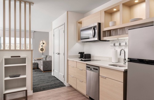 New Philadelphia Hotel | Towneplace Suites By Marriott New Philadelphia