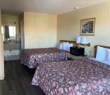 Northeast Heights Hotel | Tree Inn & Suites Albuquerque