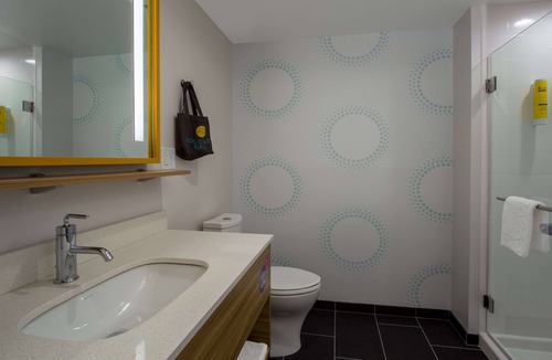 Grove City Hotel | Tru by Hilton Grove City Columbus