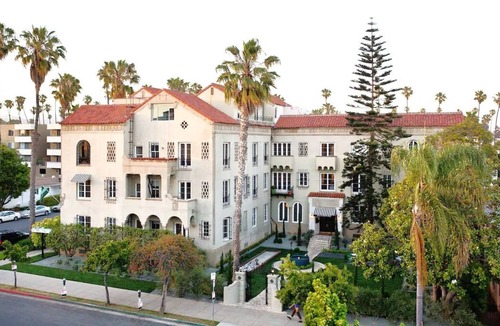 Wilshire Montana House | Two Bedroom Residence at Palihouse Santa Monica, Full Kitchen!