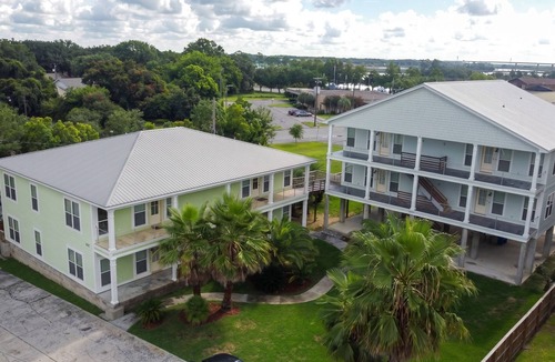 Kreole Apartment | Ultimate Group Stay · 2 Full Apts · 6BR · Parking