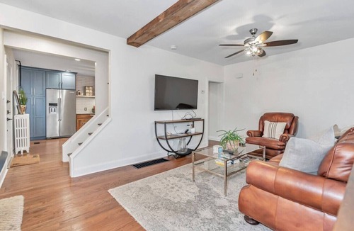 Kennett Square House | Underground Railroad 4 Bedroom Farmhouse