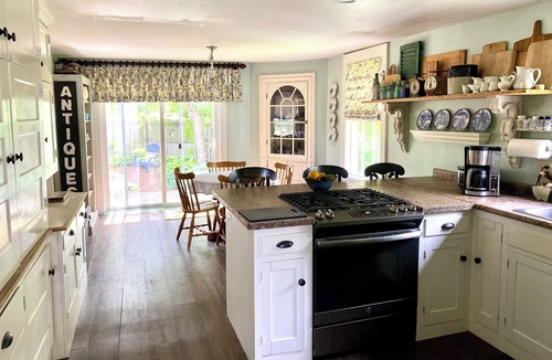 East Corinth House | Updated 1850's Farmhouse in Quaint Vermont Village