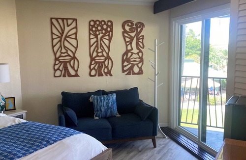 Hanamaulu Condo | UPDATED 3RD FLOOR UNIT, OCEAN VIEW FROM YOUR BED, OUTRIGGER BEACHFRONT RESORT