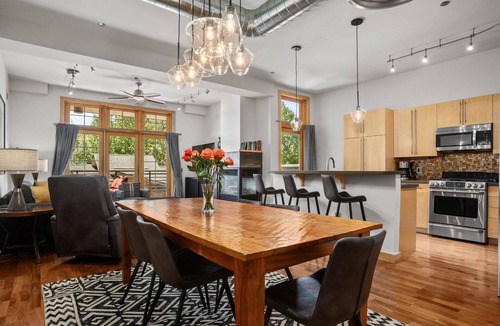 Downtown Steamboat Springs Condo | Upscale Luxury w/AC! Urban Loft in Downtown Steamboat