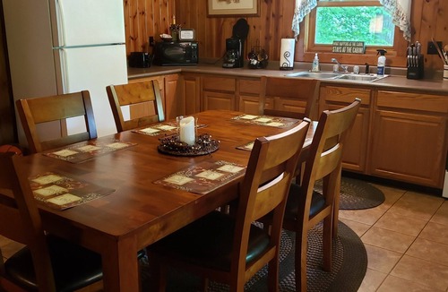 Sugar Grove Cabin | Vacation cabin in the beautiful Hocking Hills