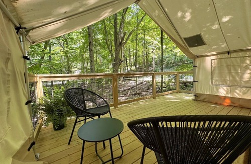 Cuyahoga Falls RV Rental | Valley Overlook - Glamping Tent N1 - the heart of Cuyahoga Valley National Park