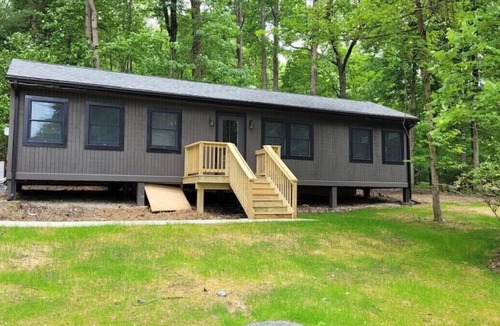 Cuyahoga Falls Cabin | Valley Overlook, Peninsula, Ohio - Luxury Cabin adjoins National Parkn