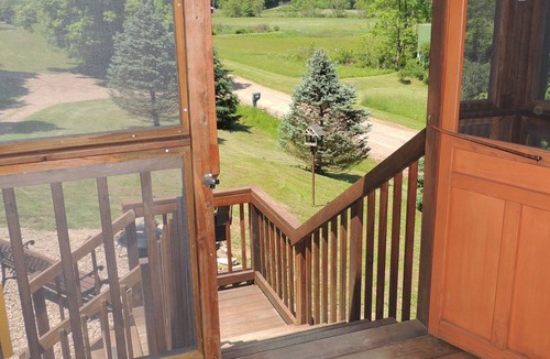 Kimbolton Cabin | Valley View Cabin bordering Salt Fork State Park WiFi