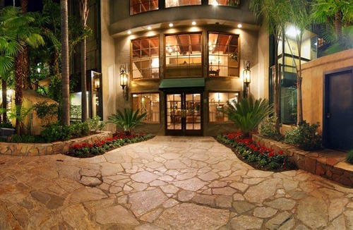 Covina Hotel | Vanllee Hotel