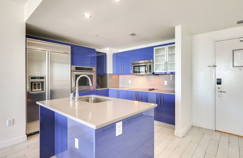 Barrier Island Apartment | Walk to Beach & Dining! Luxe Fort Lauderdale Condo