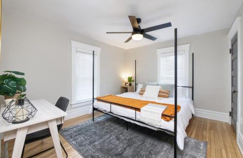 Highland Square House | Walk to Highland Square, Sleeps 8