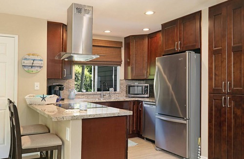 Dana Point Condo | Walk to Strands Beach - updated, comfortable and quiet