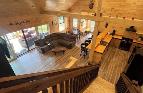 Pittsburg House | WATERFRONT home located on First Lake - DIRECT SNOWMOBILE TRAIL ACCESS
