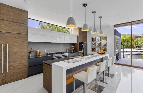 Lighthouse Point Villa | Waterfront Luxury Modern Villa sleeps 8 - 5 bedrooms, 5.5 baths