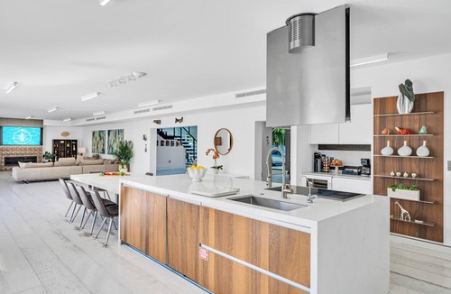 Harbor Beach Villa | Waterfront Masterpiece Villa/Grand Heated Pool/Seabreeze Key
