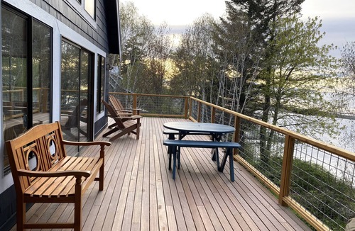 Eastsound Cabin | Waterfront sunset cabin - 2 bedrooms + sleeping loft