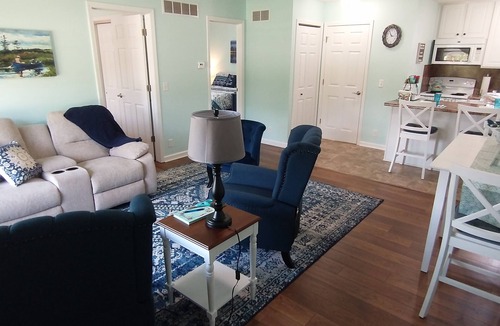 Mansfield House | Wayside Guest House Clean, Cozy, Comfortable, Convenient