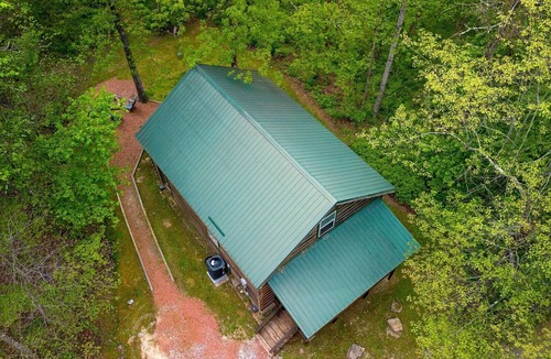 Logan Cabin | Welcome to Bear Hollow in Hocking Hills!