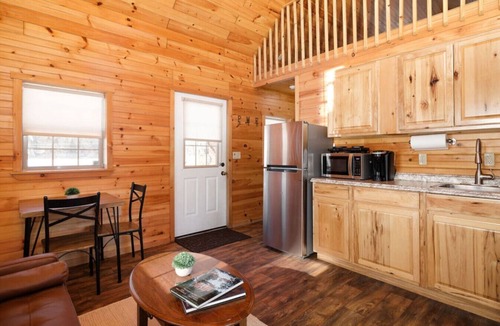 Bethlehem Cabin | White Mountains Lakeside Log Cabin Solo Retreat