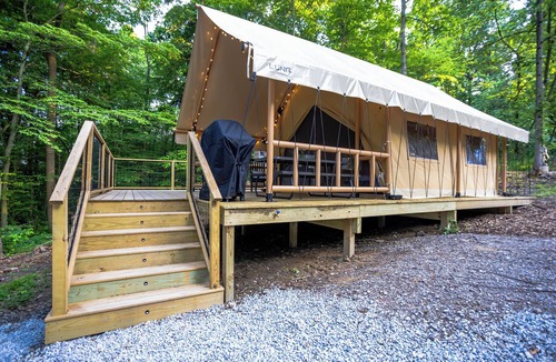 Millersburg Cabin | Willow Tent - Unique Glamp Site with Chicken Coop