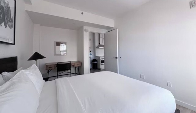 2 Relaxing Apartments Designed for Urban Adventures | Steps to MoMA PS1
